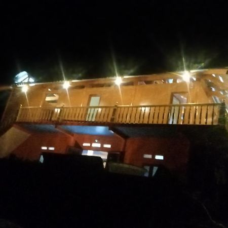 Cong Troi Homestay Хазянг Экстерьер фото
